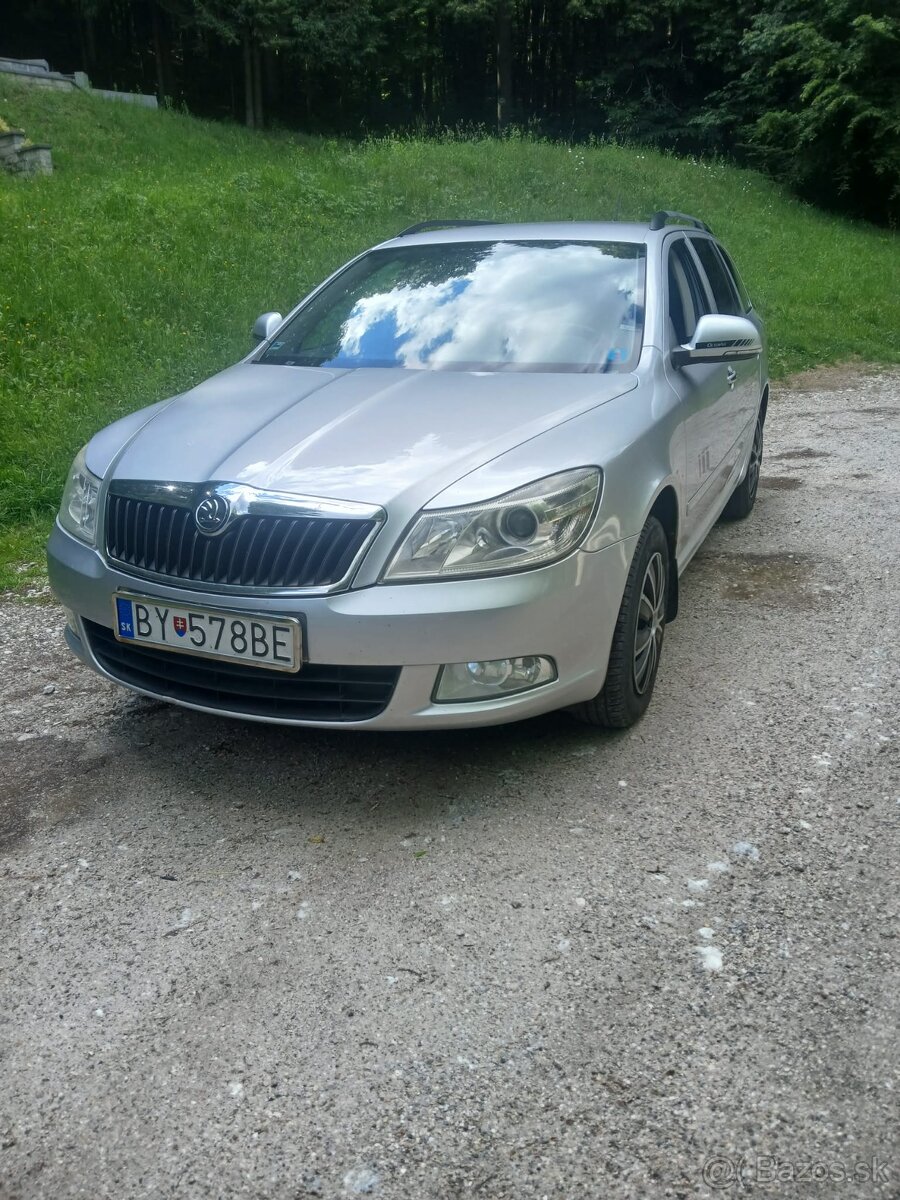 Škoda Octavia 2 Facelift combi 1.6 77 kw Elegance - 2