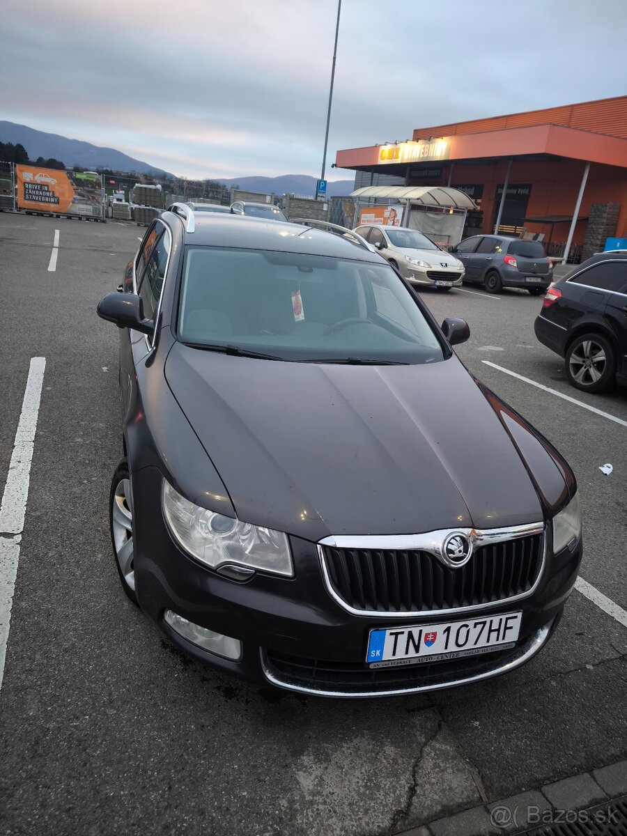 Predam skoda superb 2,2tdi 125kw - 2
