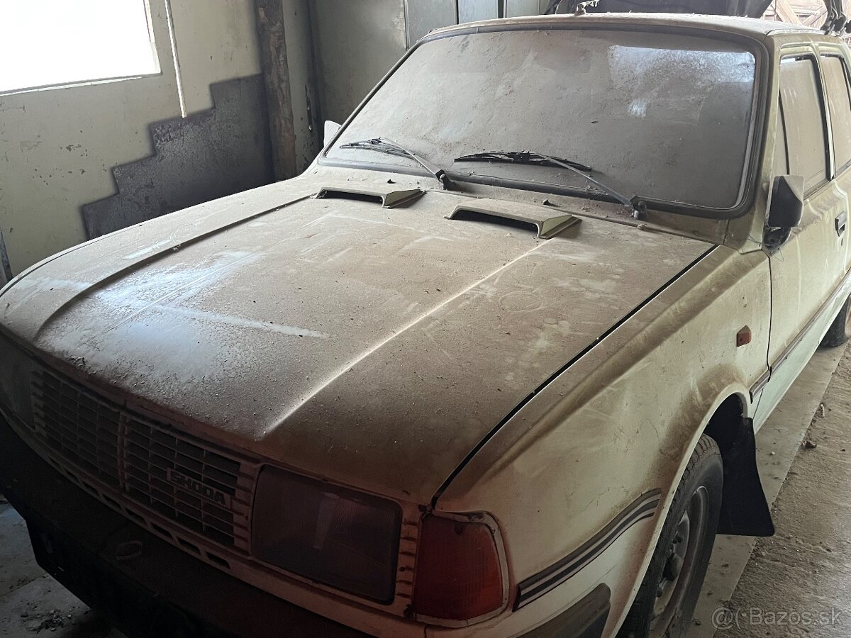 Škoda 120L - 2