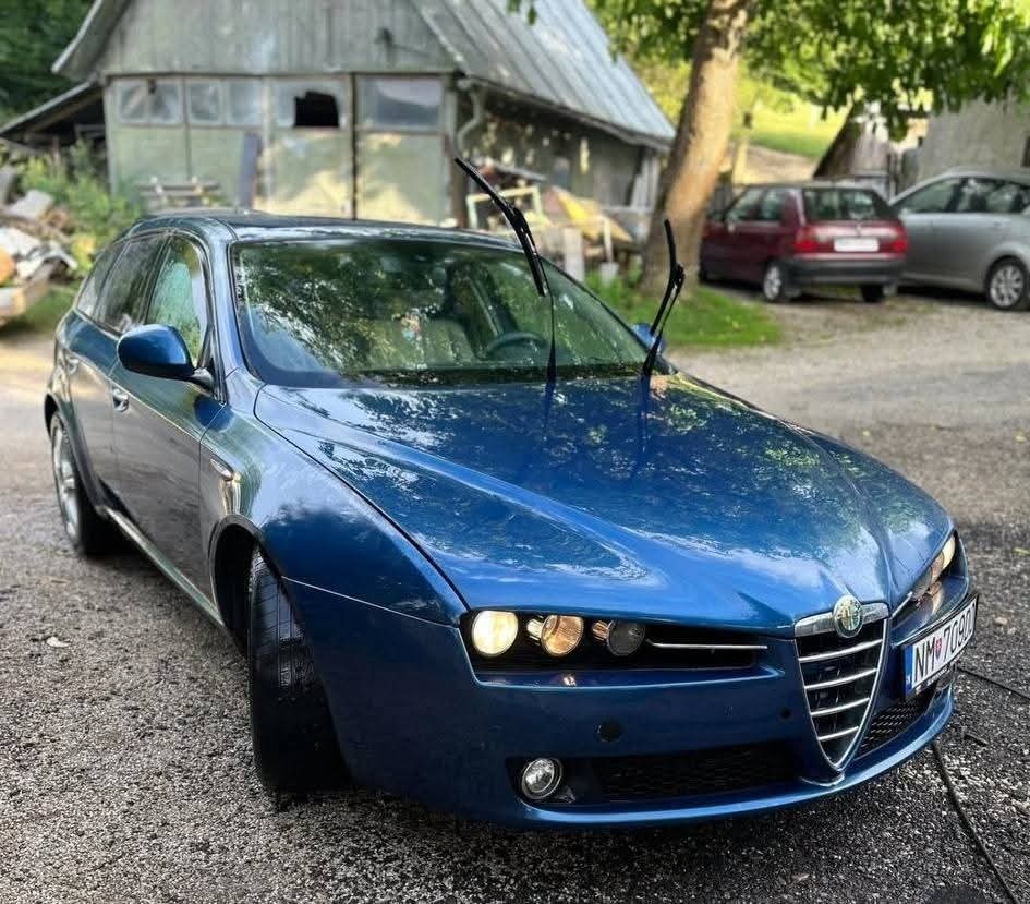 Alfa romeo - 2