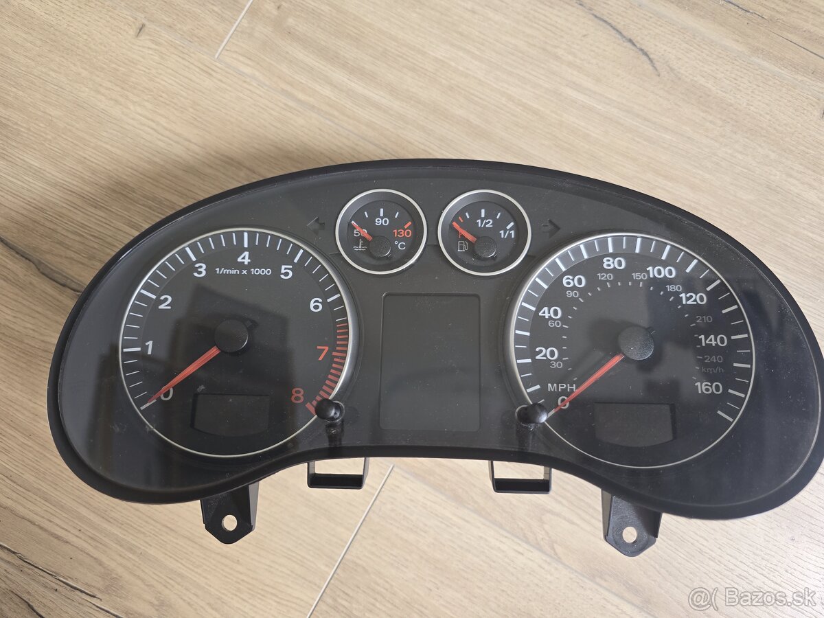 Budíky Audi A3 8P maxidot, benzin, GB - 2