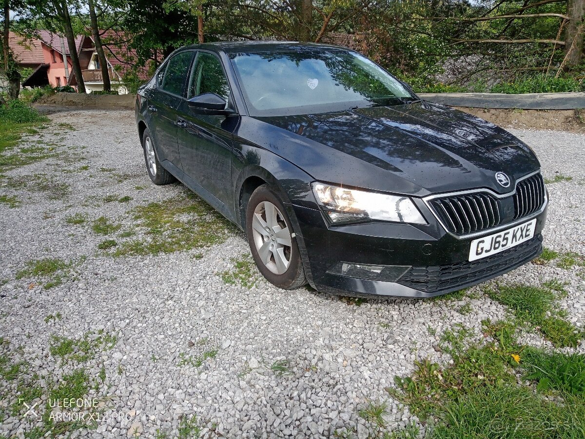 Rozpredám Superb 3 1.6 tdi - 2