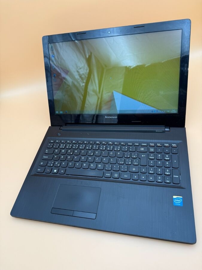 Lenovo Intel Celeron N2840/4GB RAM/250GB HDD - Win 8.1 - 2