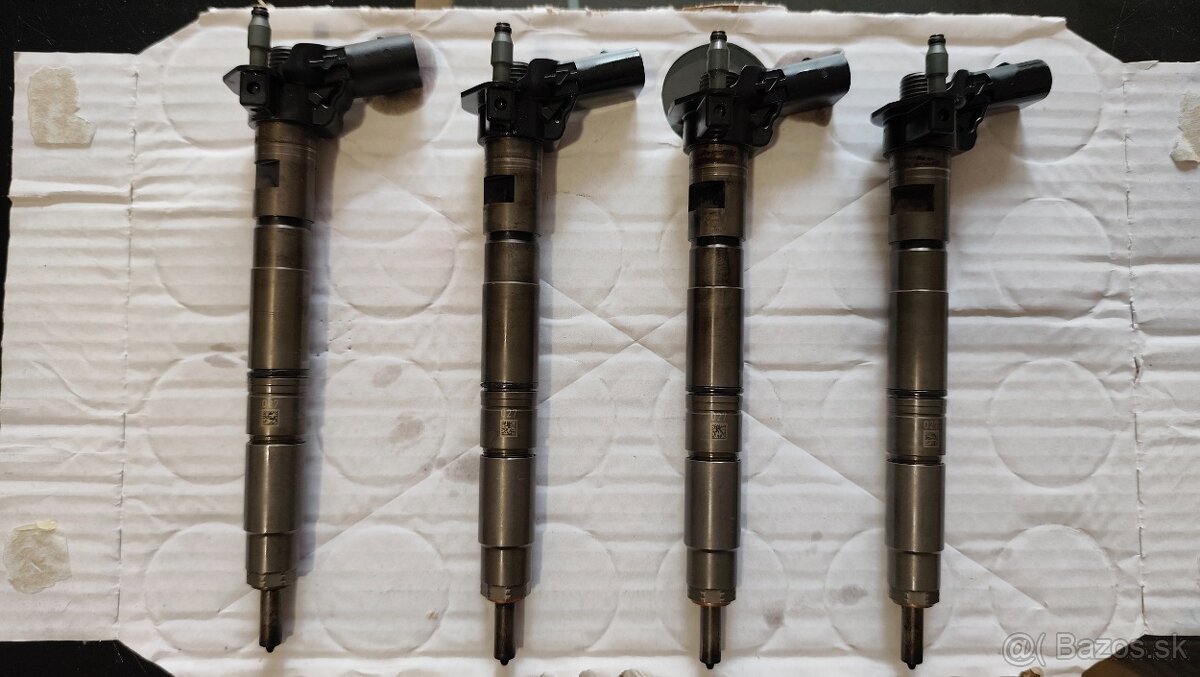 Vstrekovacie trysky 2.0 TDI 03L130277 - 2