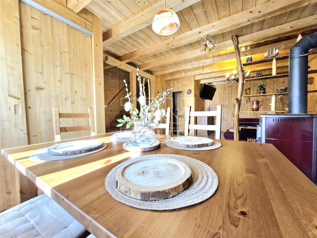 Na predaj rekreačná chata v krásnom a tichom prostredí... - 2