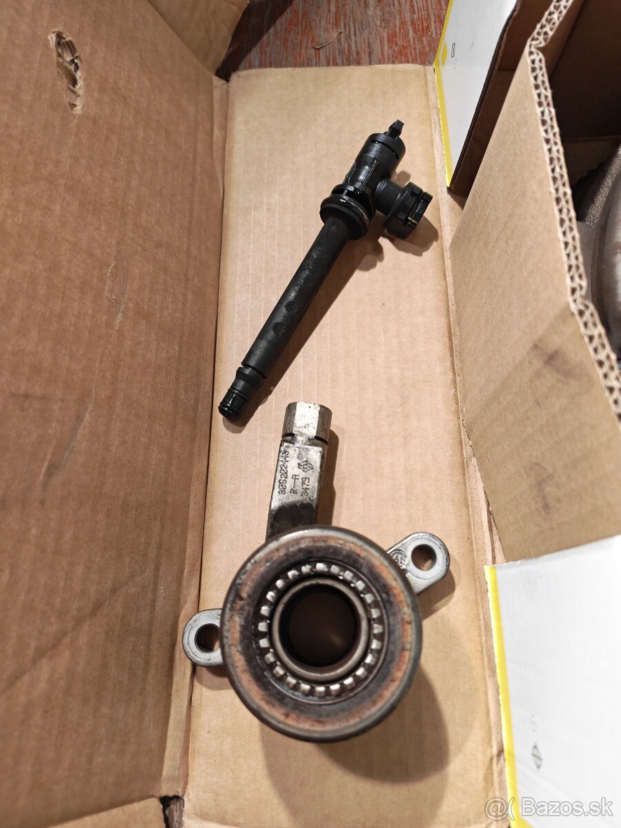 Renault Trafic III 2020 2,0 107kw spojka komplet - 2