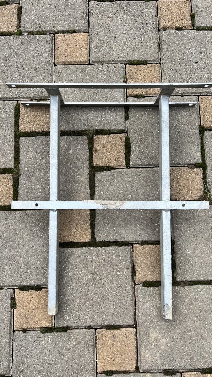 Pozinkovaný držiak na elektrické /plynové hodiny - 2