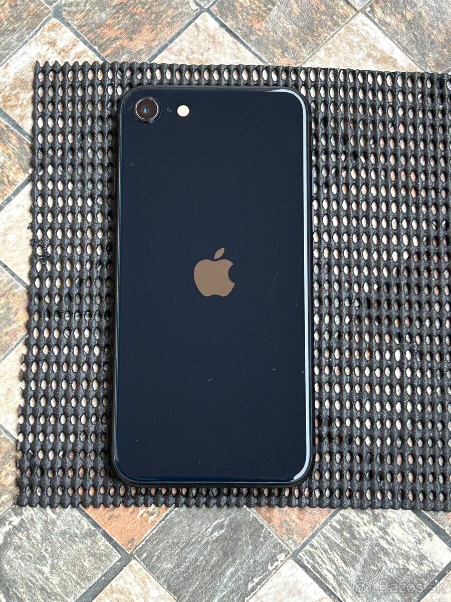 iPhone SE 2022 SE3 - 2