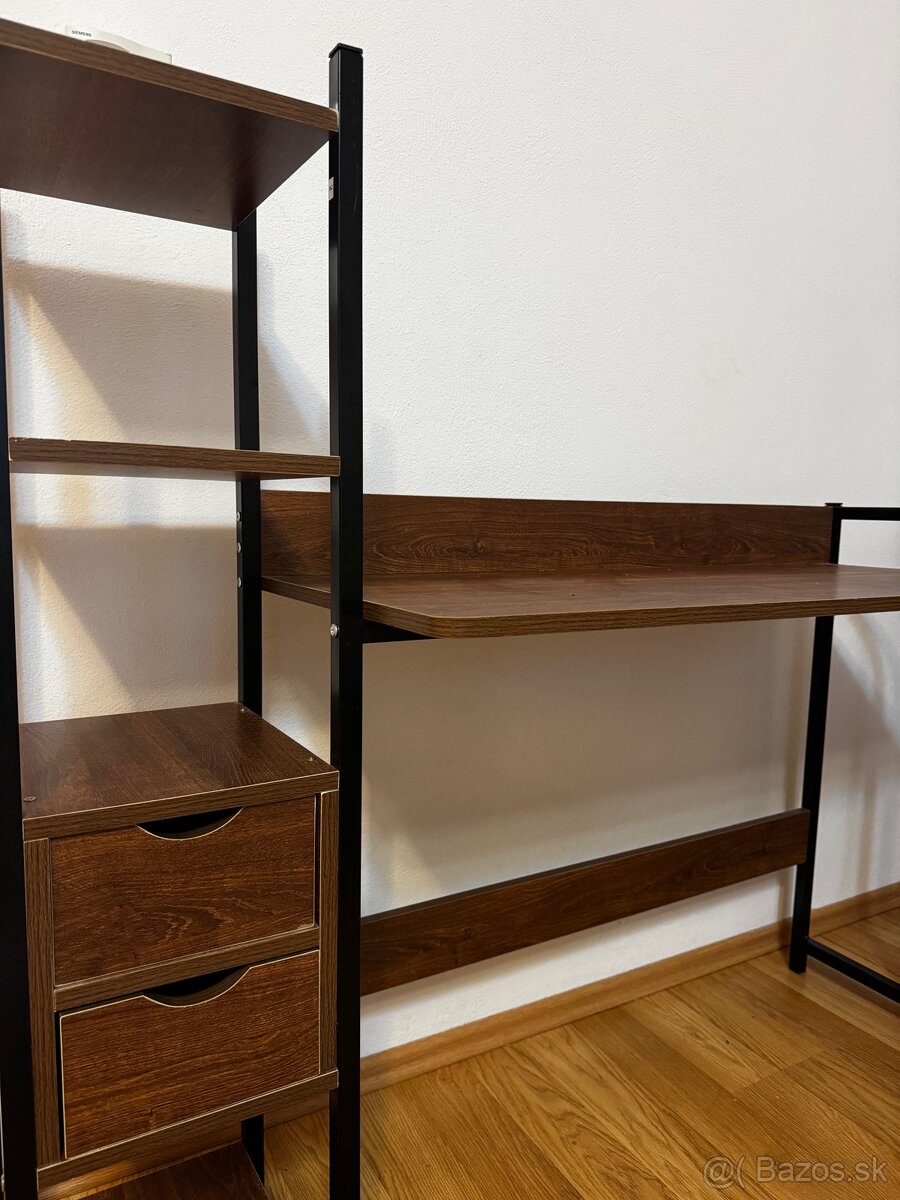 Stolík s regalom - 2