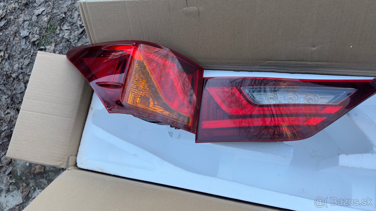Lexus GS zadné svetlá - 2