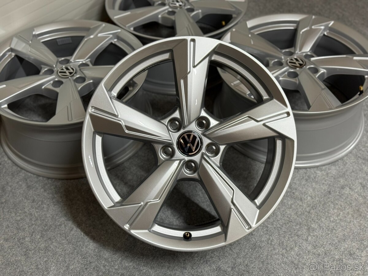 VW GROUP 5X112 R18 8J ET39 - 2