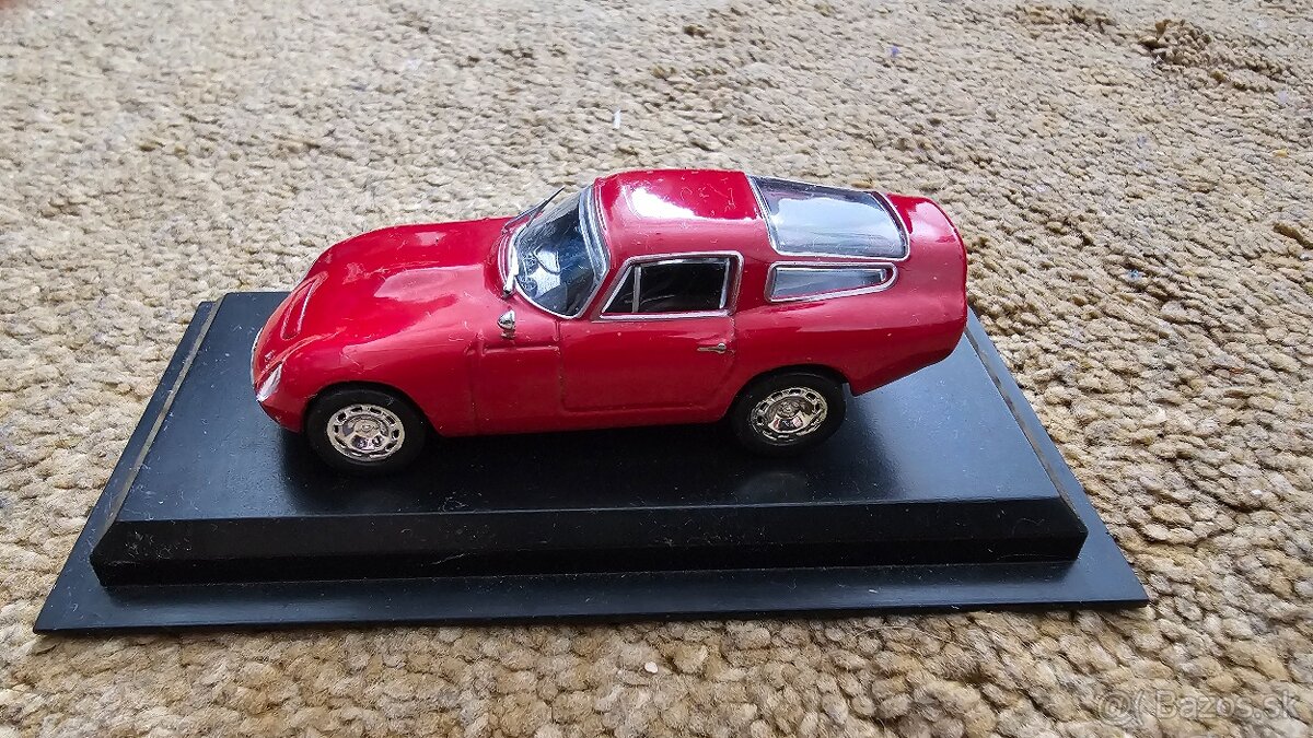 Modely áut 1:43 - 2