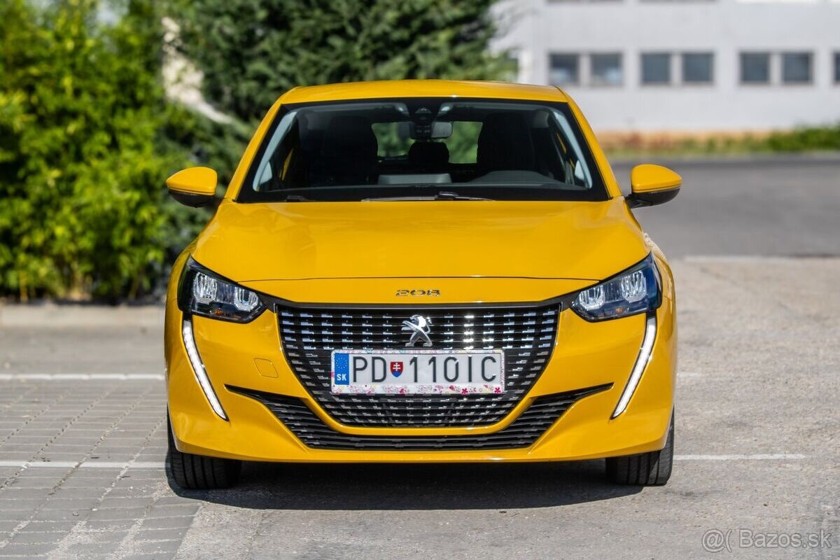 Peugeot 208 1.2 benzín - 2