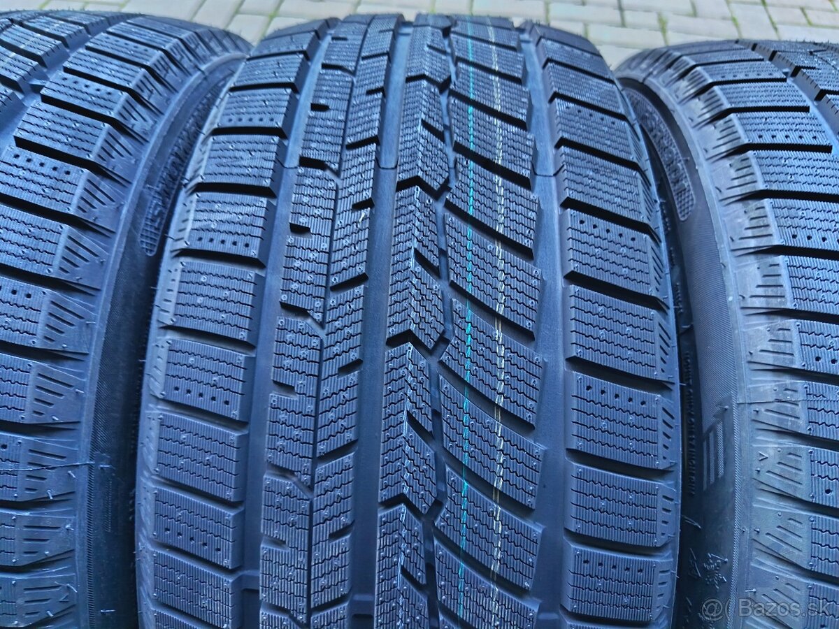 zimne pneu 225/45 R17 - 2