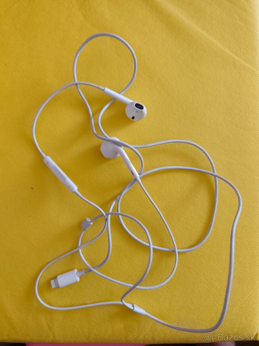 Originál Apple EarPods s Lightning konektorom - 2