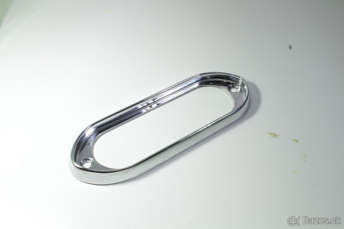 Rámeček zadního světla Tatra 603-1 a Škoda 1201 - 2