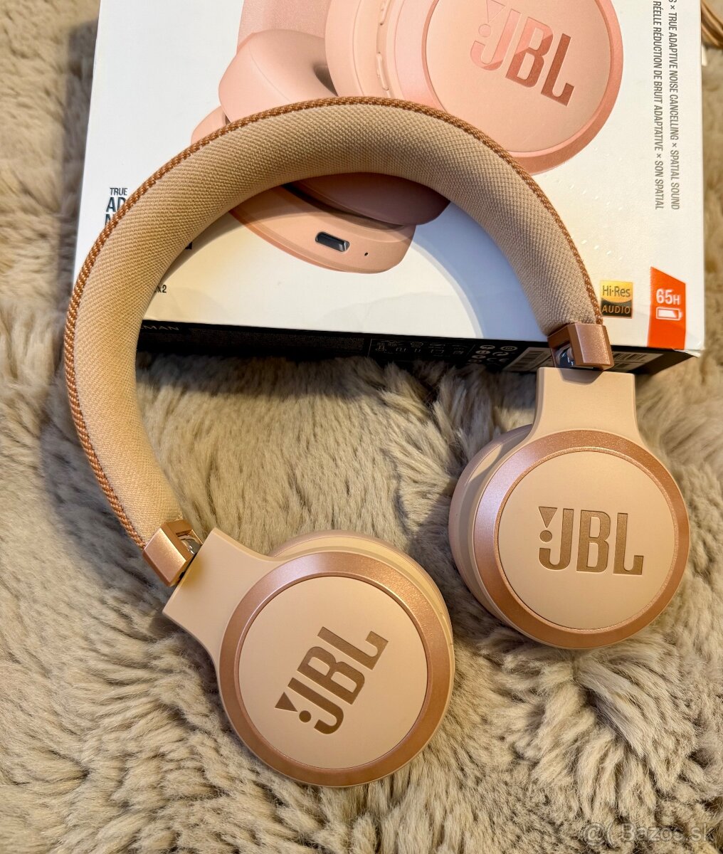 Bluetooth sluchadla JBL LIVE 670 NC - 2