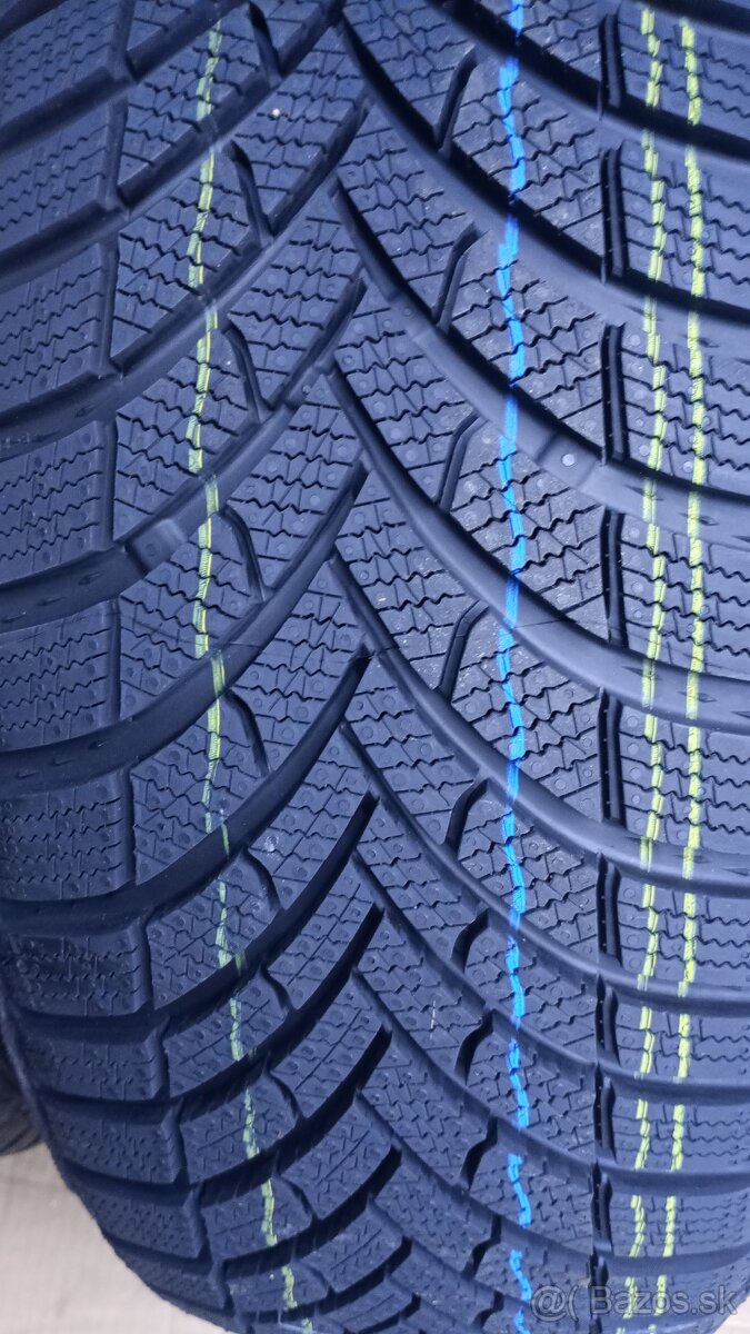 215/55 R18 XL zimné pneumatiky semperit - 2