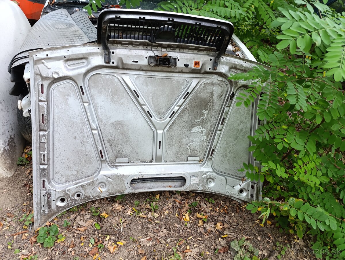 Škoda Felicia predná kapota - 2