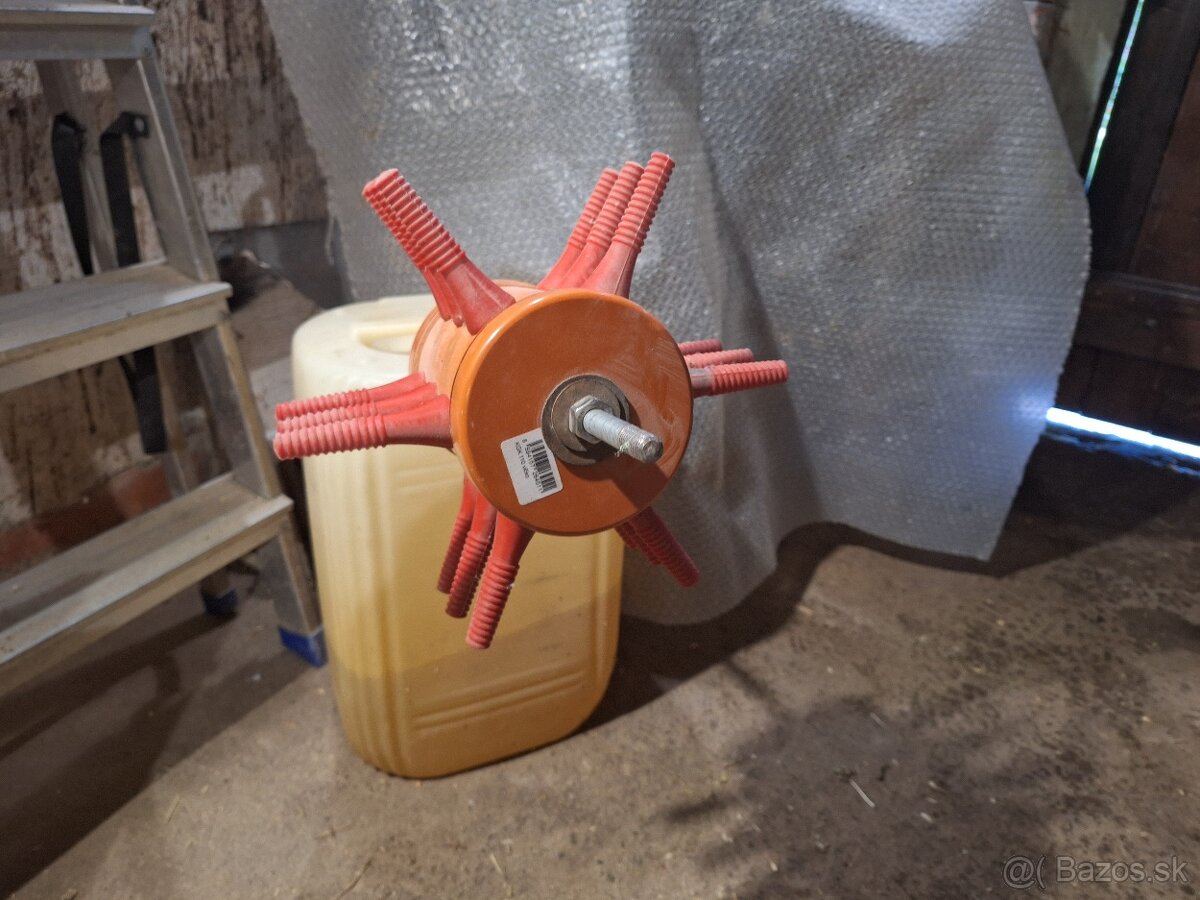 Ponúkam šklbačku peria - 2