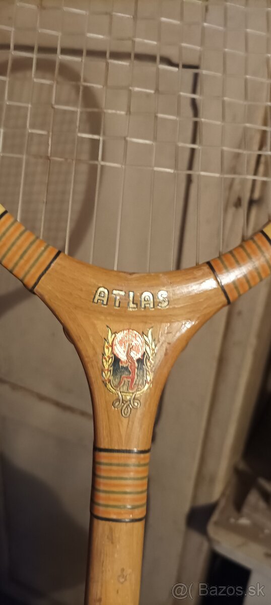 Retro tenisová raketa - 2