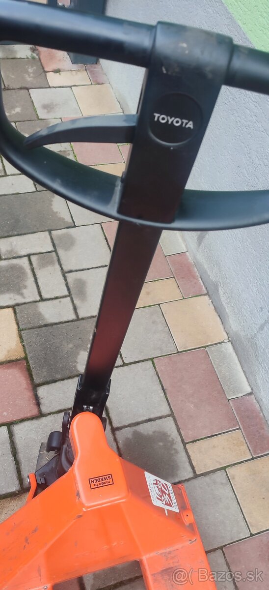 Paletovy vozík Toyota 2300 - 2