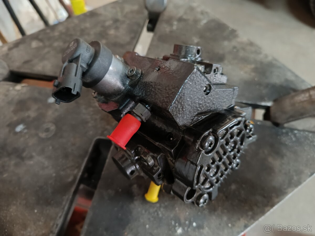 Vstrekovacie čerpadlo Bosch 0986437044- 2,0 dci - 2