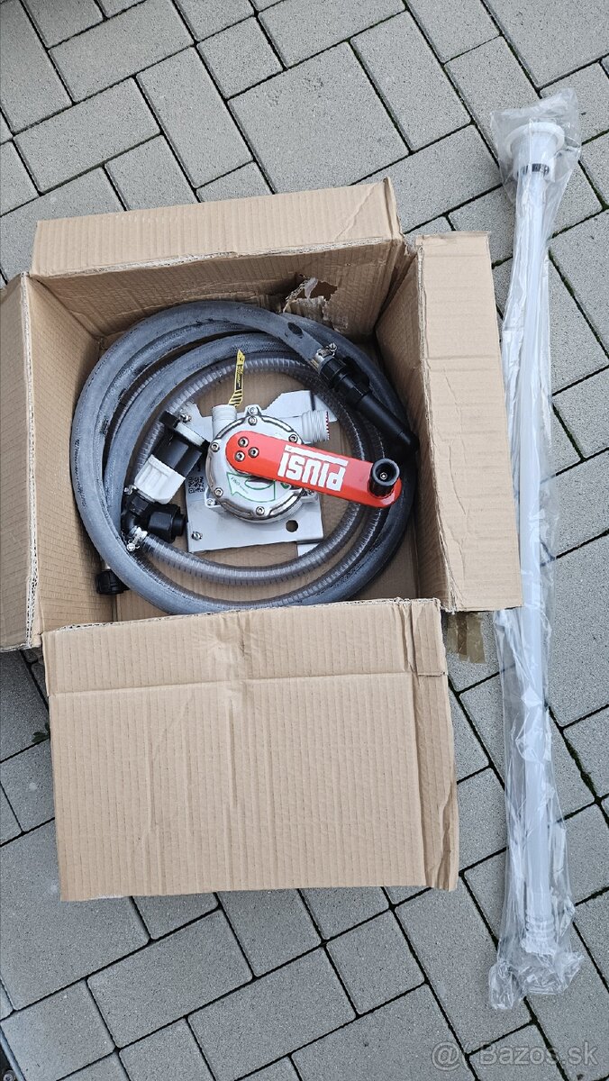 Piusi rucne cerpadlo Voda/AdBlue pre IBC - 2
