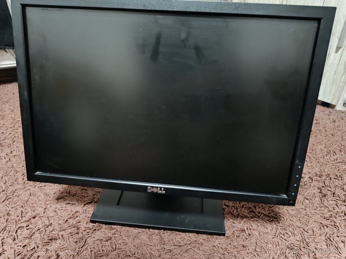 Dell monitory a klávesnica - 2