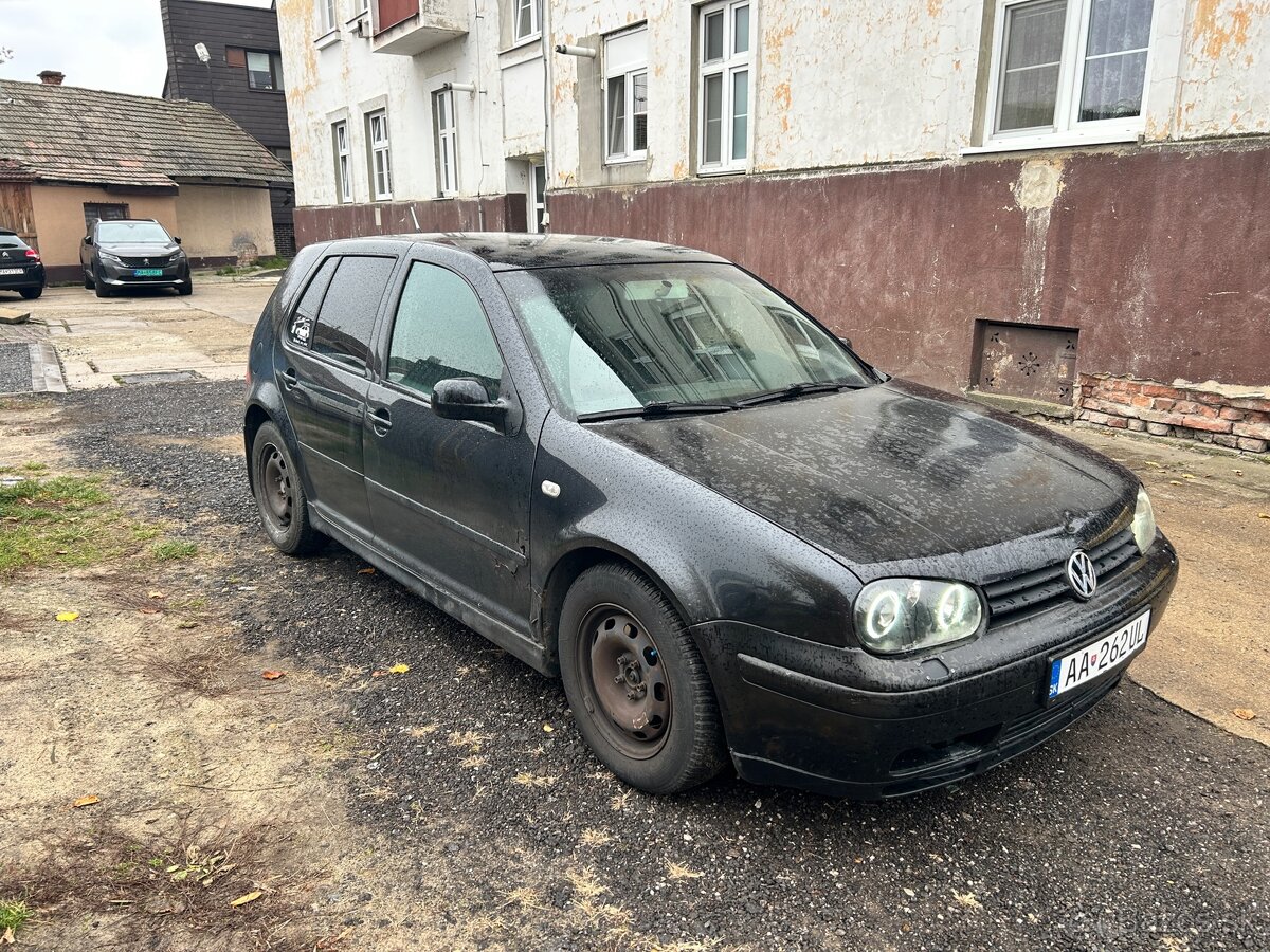 VW GOLF IV - 2