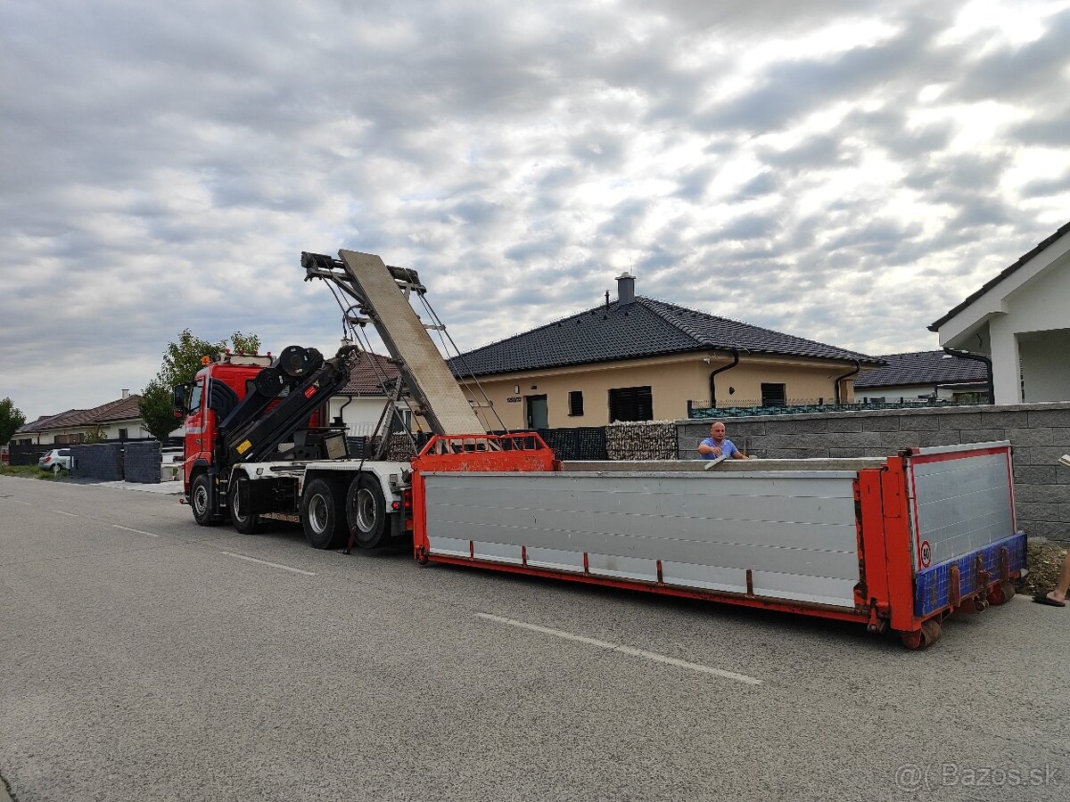 Autodoprava s HR , nosič kontajnerov - 2