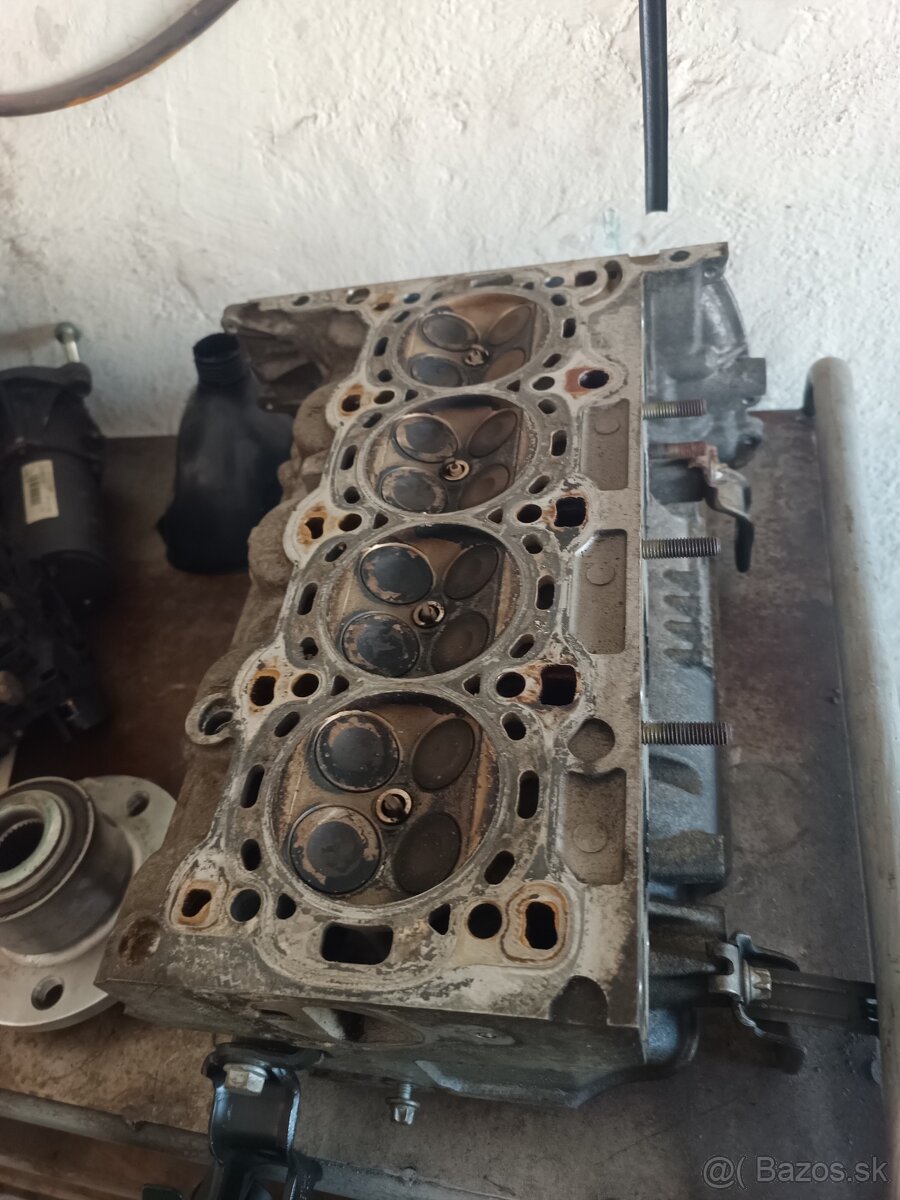 hlava motora opel corsa - 2