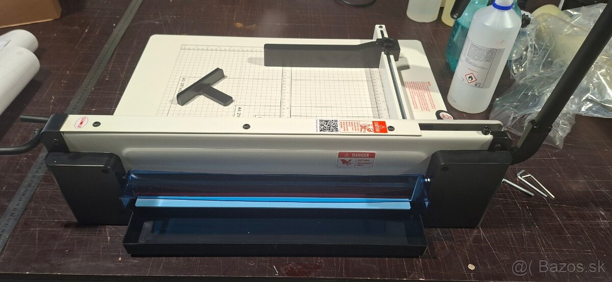 Nová stohová rezačka papiera - 2