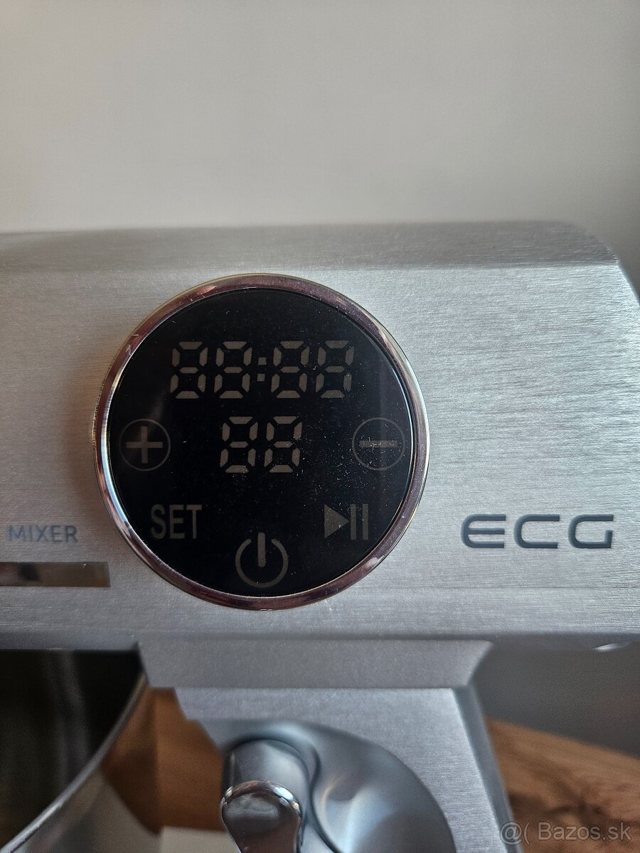 Kuchynský robot - 2