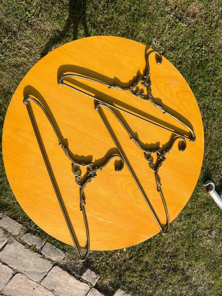 Mosadzné vešiaky - 2