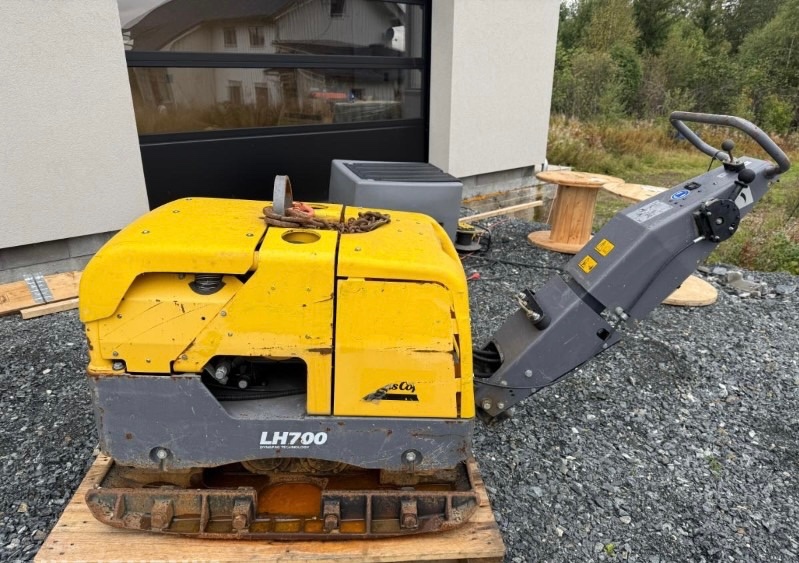 Vibračná doska Atlas Copco LH700 - 2