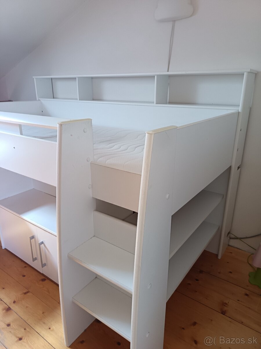 Vyvýšená posteľ - 2