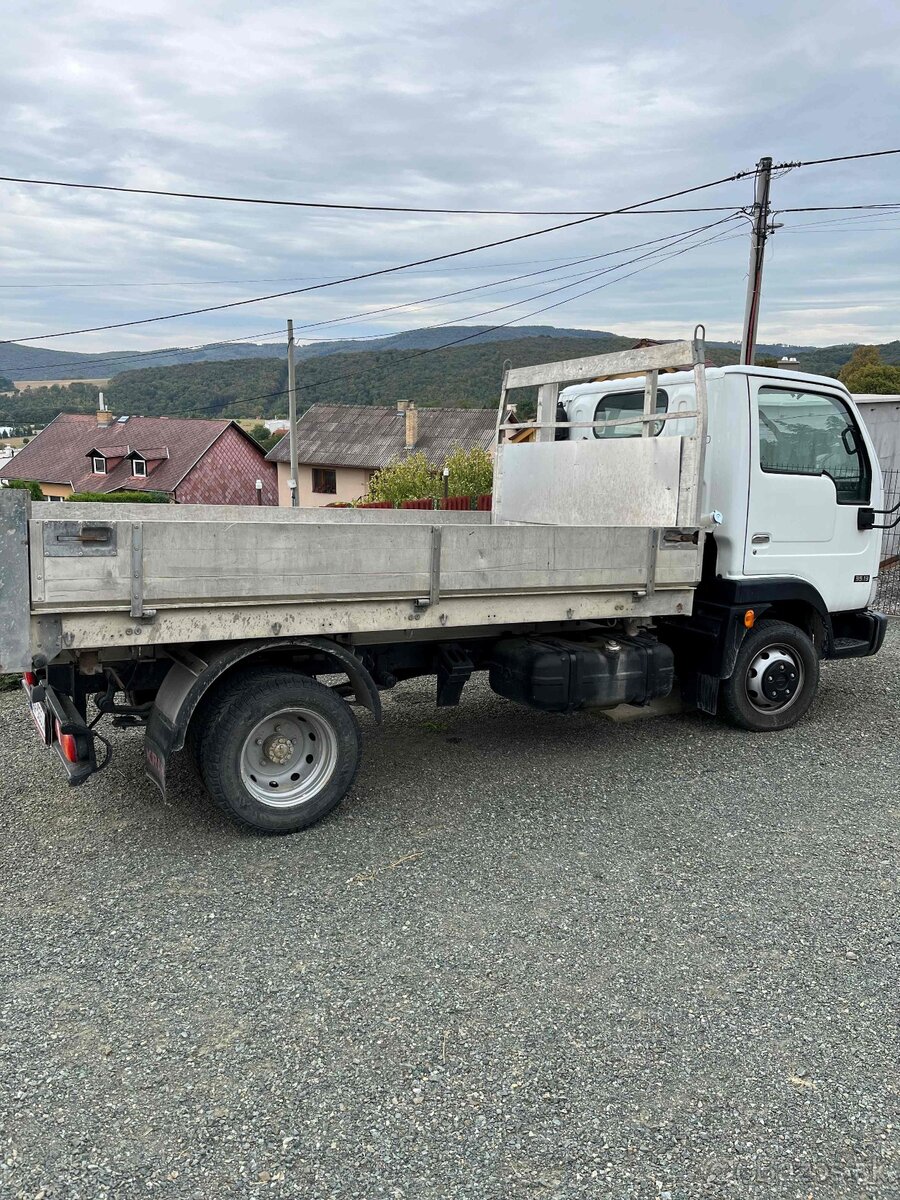 Nissan Cabstar - 2
