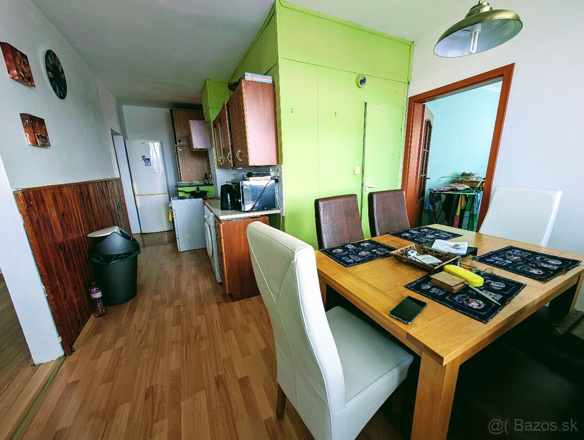 3-izbový byt s balkónom s krásnym výhľadom - 2