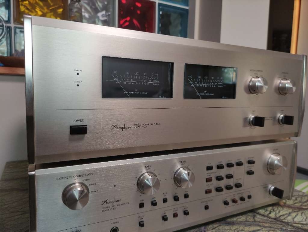 Accuphase C-230 P-260 high-end pre+power amplifier - 2