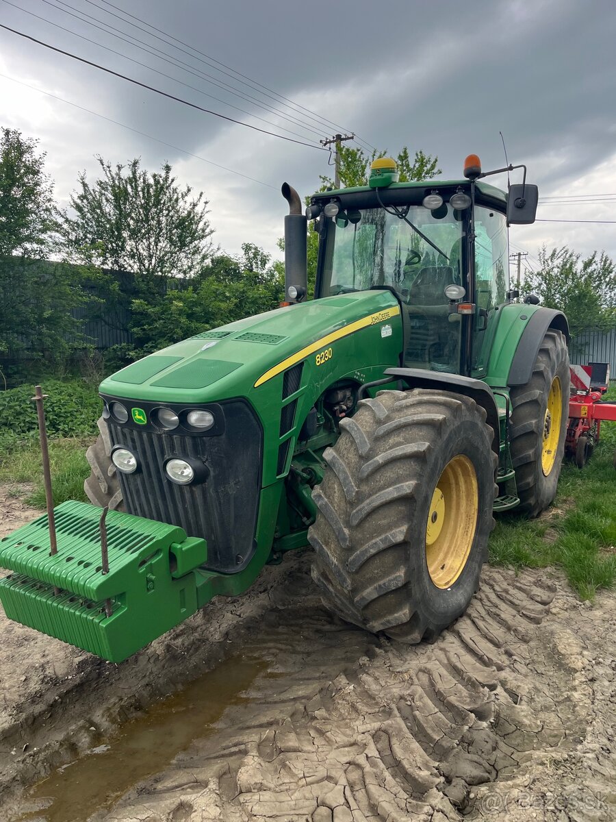 John deere 8230 - 2