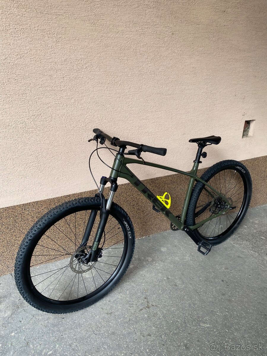 Trek Marlin 6 XL Olive green - 2