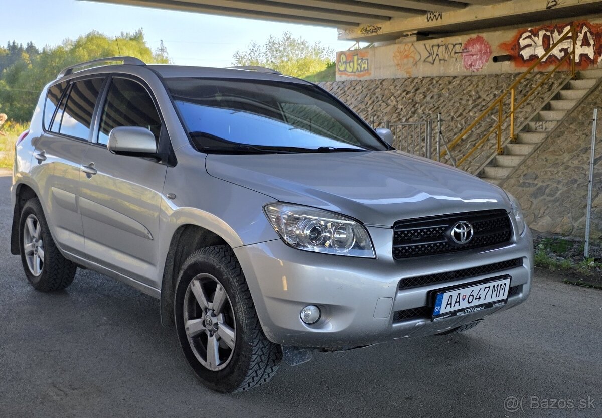 toyota RAV4 - 2