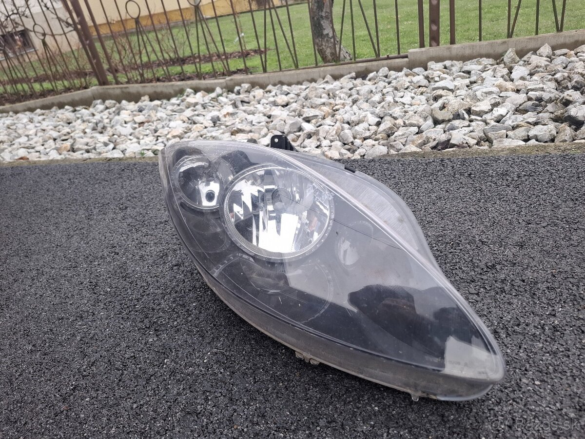 Predné pravé svetlo Leon 2 1P - 2