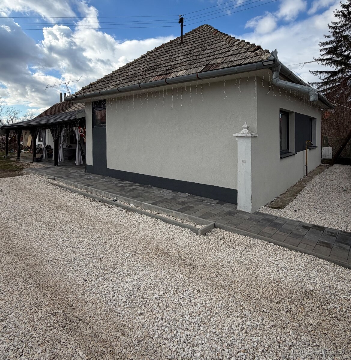 Na predaj veľký rodinný dom - 2