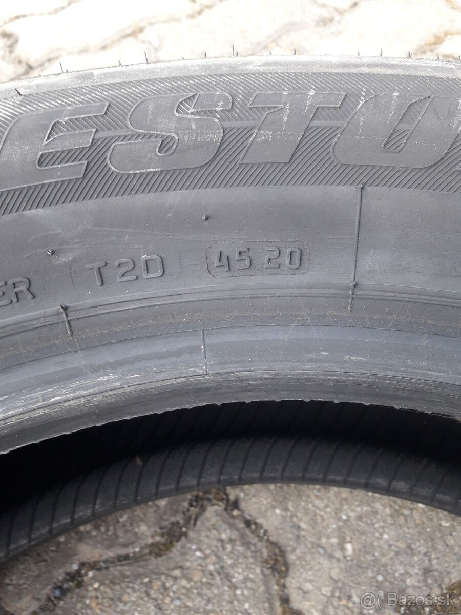 215/60R17 BRIDGESTONE - 2