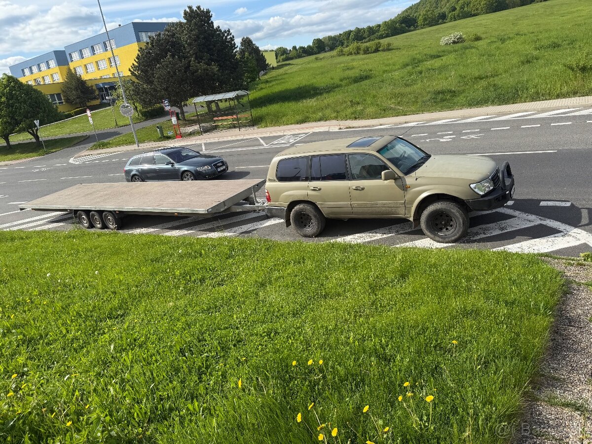 Toyota Land Cruiser 100 - 2