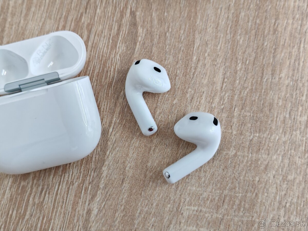AirPods 4 s ANC - 2