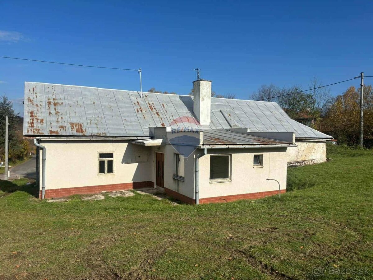 Na predaj rodinný dom / chata v tichej časti Banskej Štiavni - 2