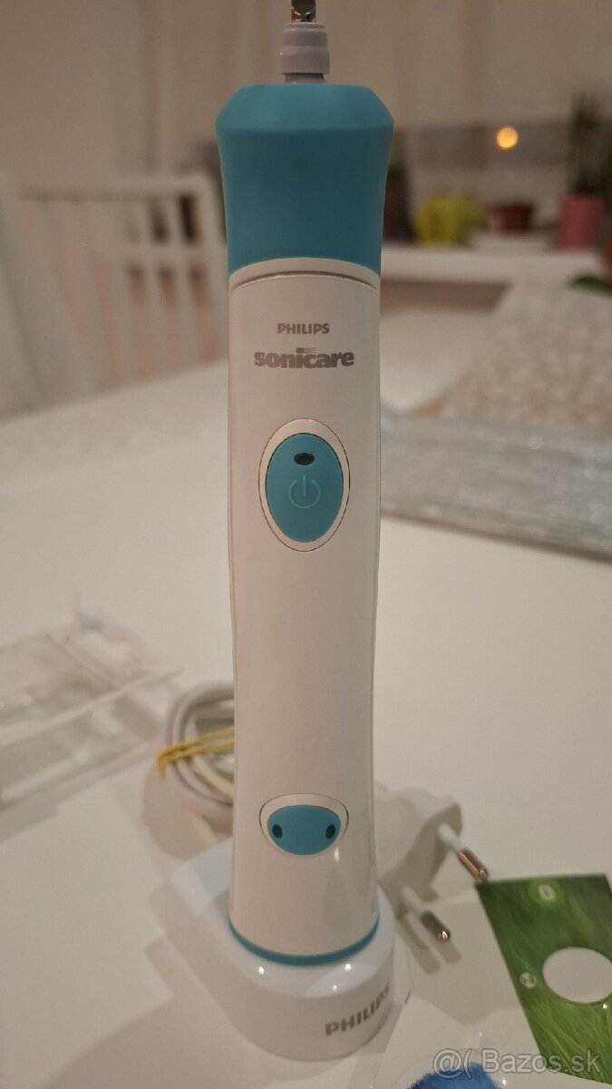 Sonická zubná kefka Philips Sonicare for Kids - 2
